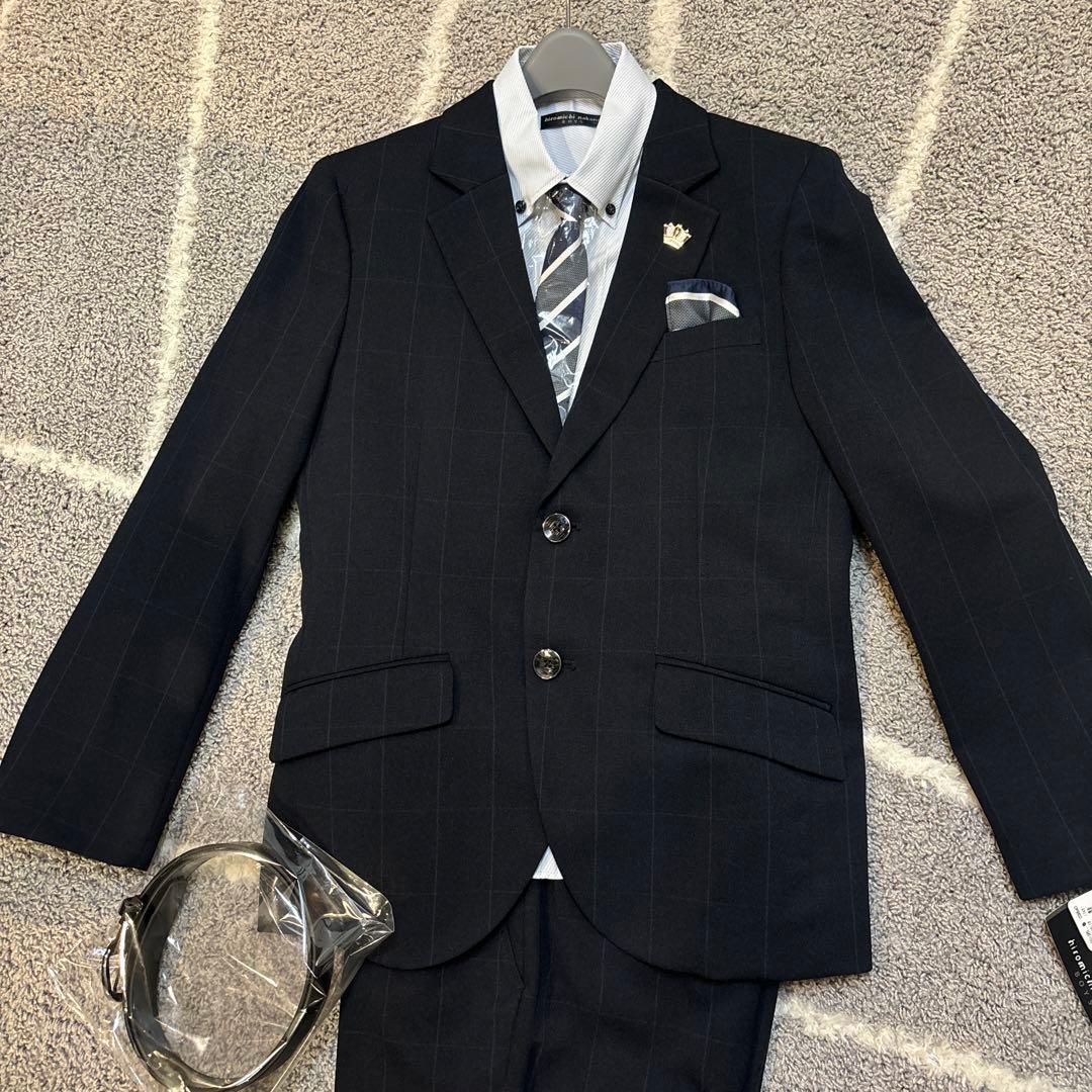 ちゃるさん専用新品未使用品フォーマルスーツ上下セット150 卒業式ヒロミチナカノ