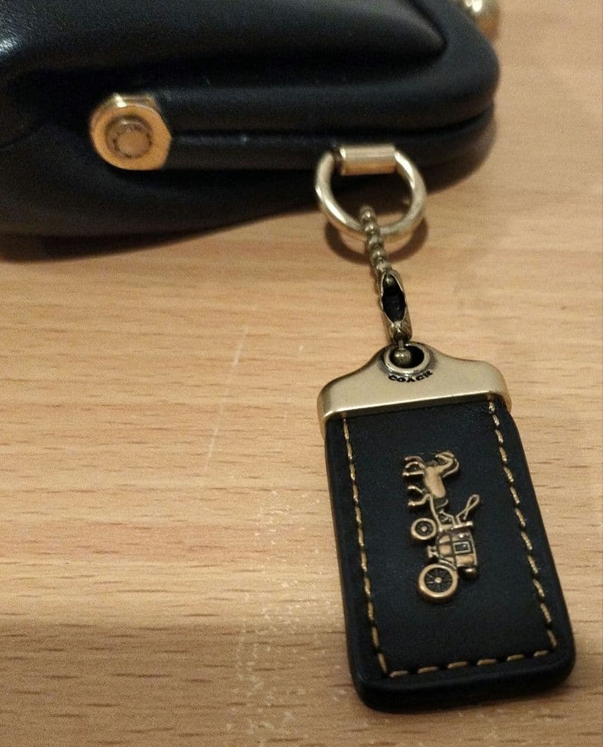 COACH コーチ キスロック がま口 ケース 財布 ブラック