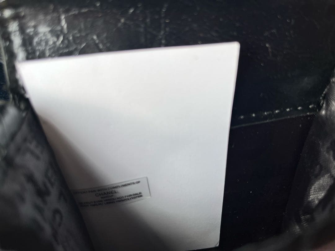 CHANEL ノベルティ スマホケース 2way