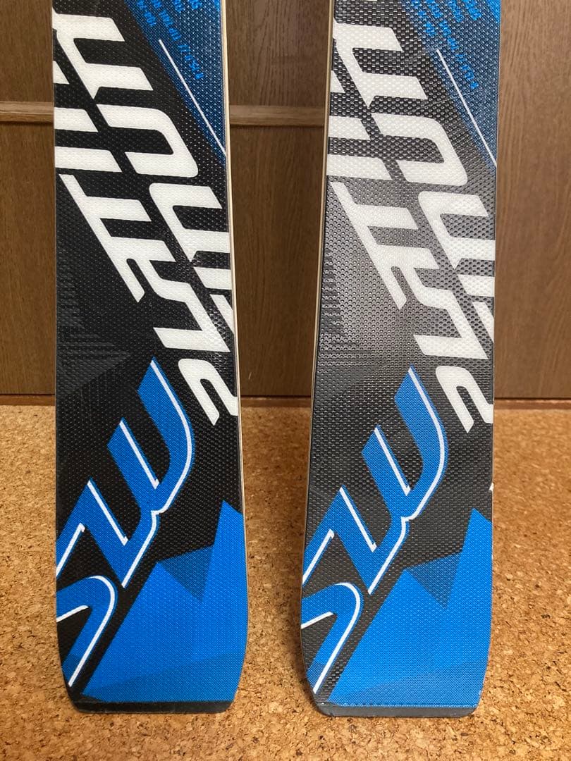 フォルクル　プラチナムSW 166cm