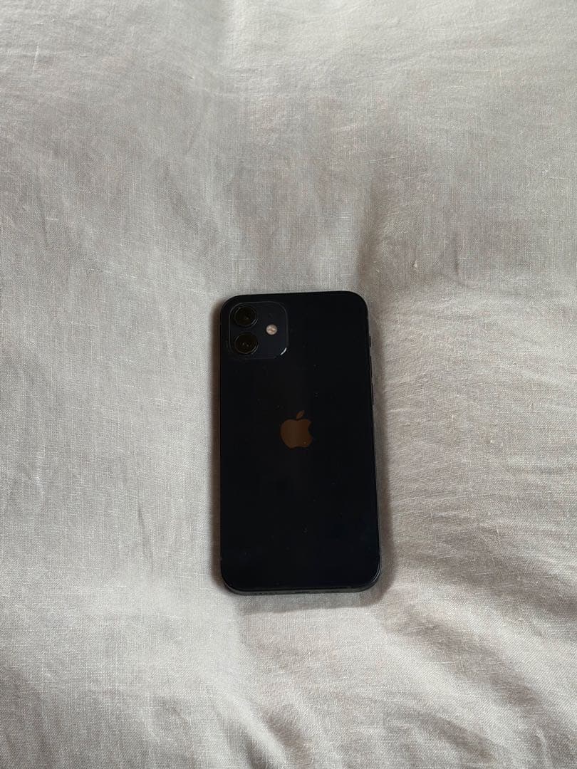 猫*様 美品iPhone12 ブラック　64GB SIMフリー