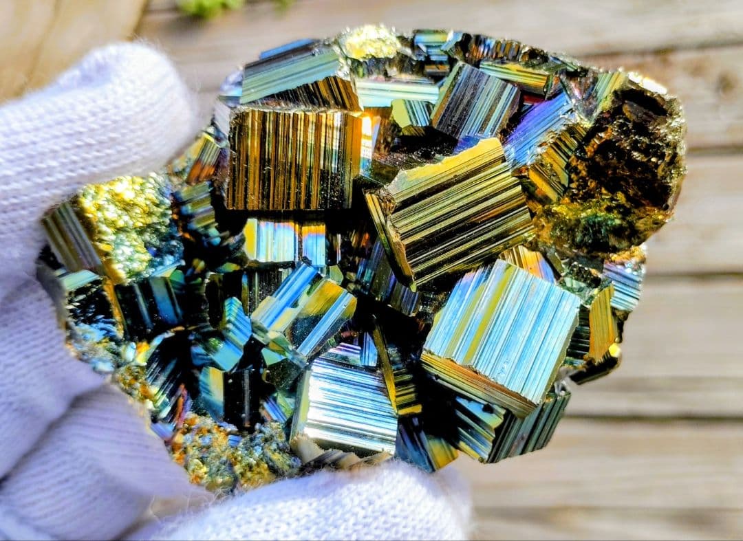 k*o様 カラーキュービックパイライト　クラスター ☆台座付☆　黄鉄鉱　インドネ