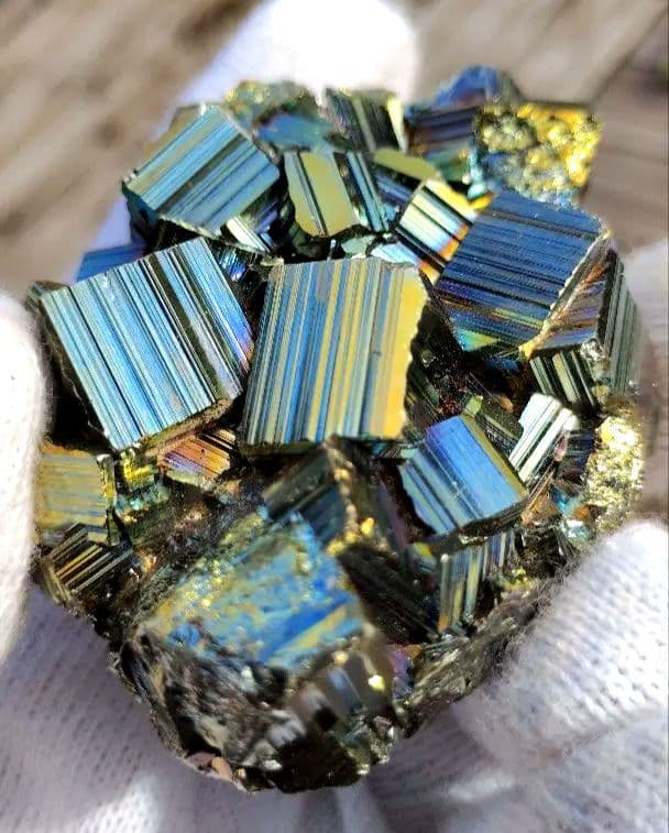 k*o様 カラーキュービックパイライト　クラスター ☆台座付☆　黄鉄鉱　インドネ