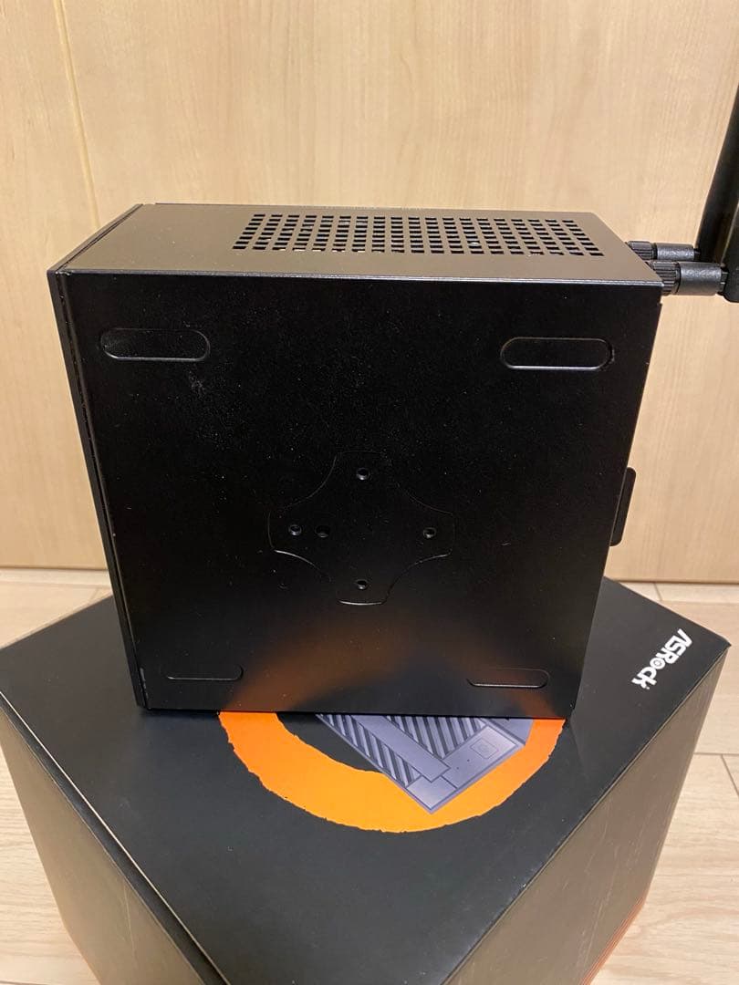 DeskMini A300【Ryzen5/32GB/Win11Pro/WiFi】