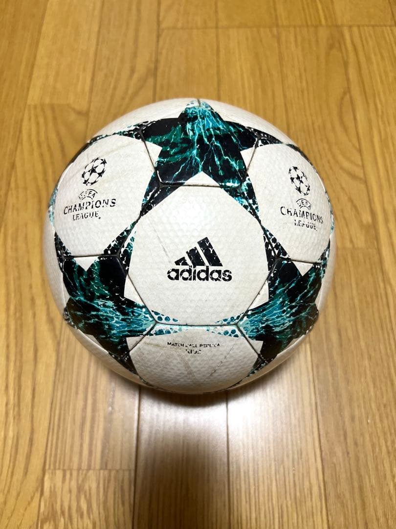 サッカーボール　チャンピオンズリーグ