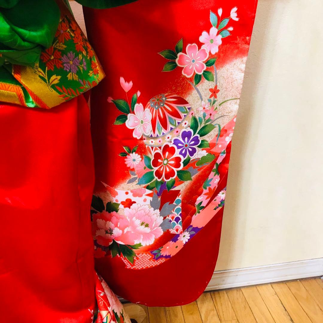 七五三七歳未使用着物‼️人気赤地暈し⭐︎手毬花々煌びやか際立つ⭐︎安心フルセット逸品