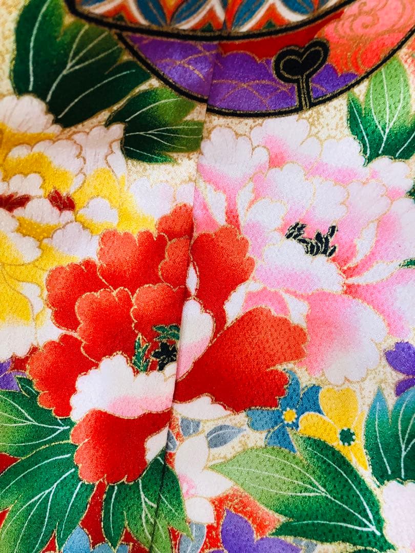 七五三七歳未使用着物‼️人気赤地暈し⭐︎手毬花々煌びやか際立つ⭐︎安心フルセット逸品
