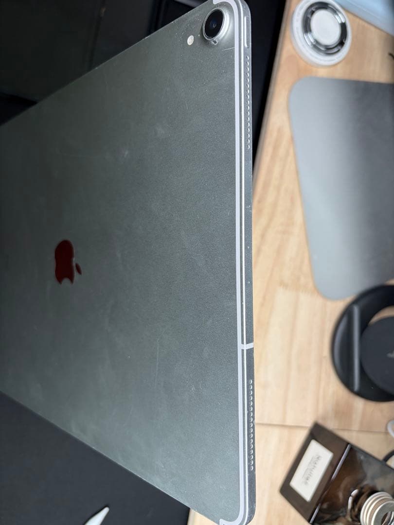 V*G様 2018Apple iPad Pro 12.9インチ シルバー 64G