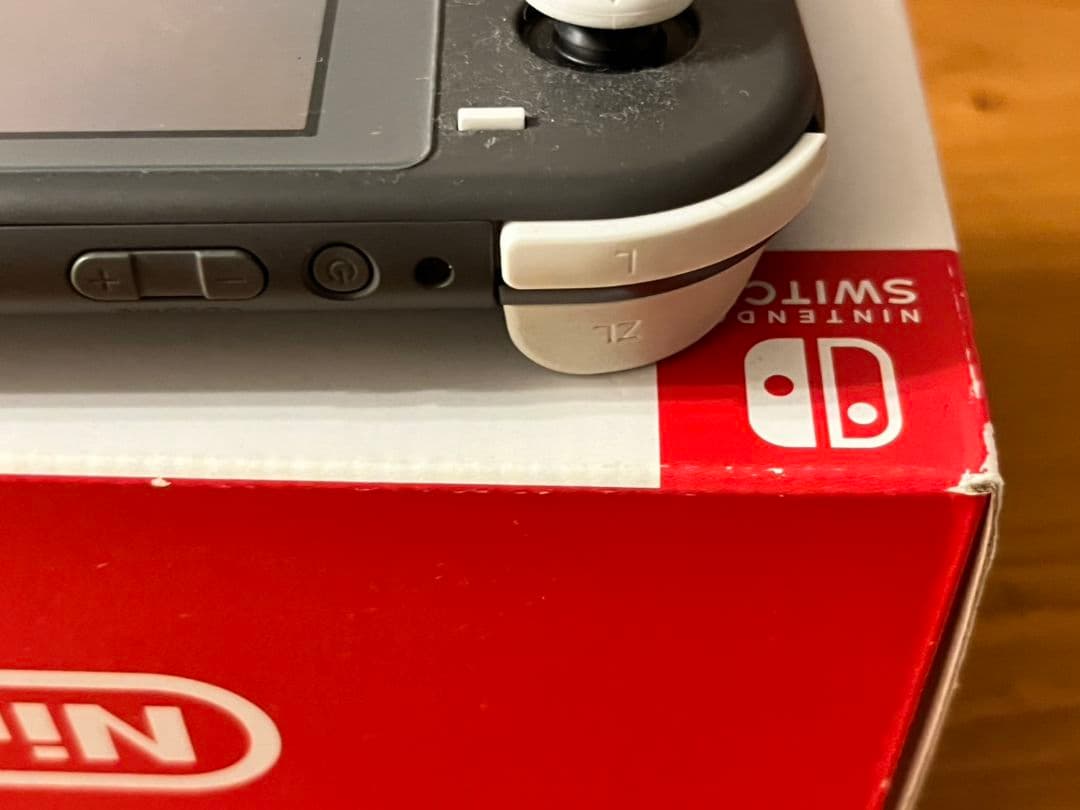 Nintendo switch lite 　グレー　本体　アダプター付　美品