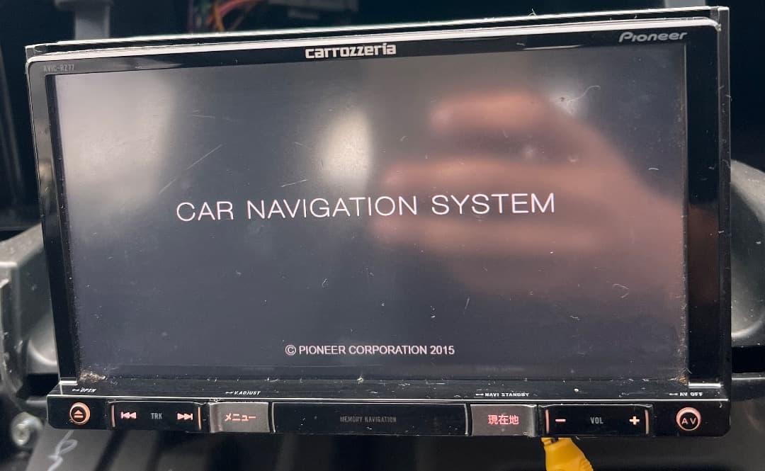 Pioneer AVIC-RZ77 カーナビゲーション　2015年製