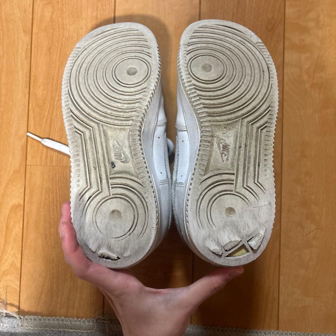 r*a様 ナイキ ホワイト スニーカー（売れなかったら取り消します）