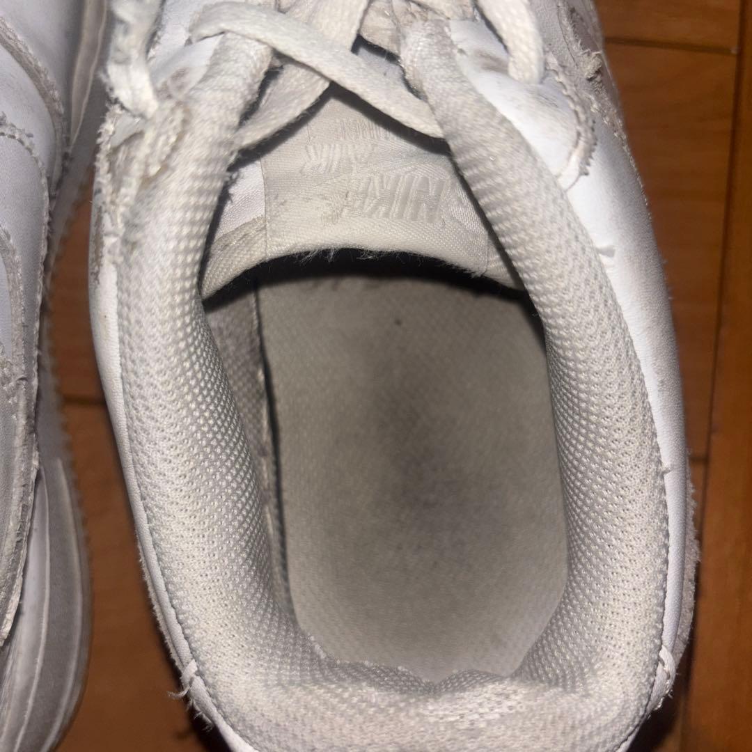 r*a様 ナイキ ホワイト スニーカー（売れなかったら取り消します）