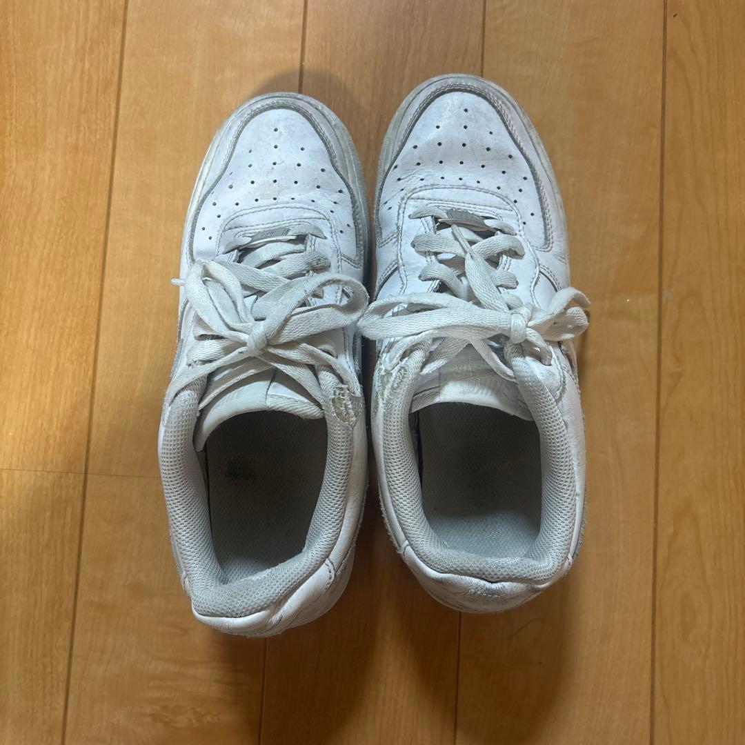 r*a様 ナイキ ホワイト スニーカー（売れなかったら取り消します）