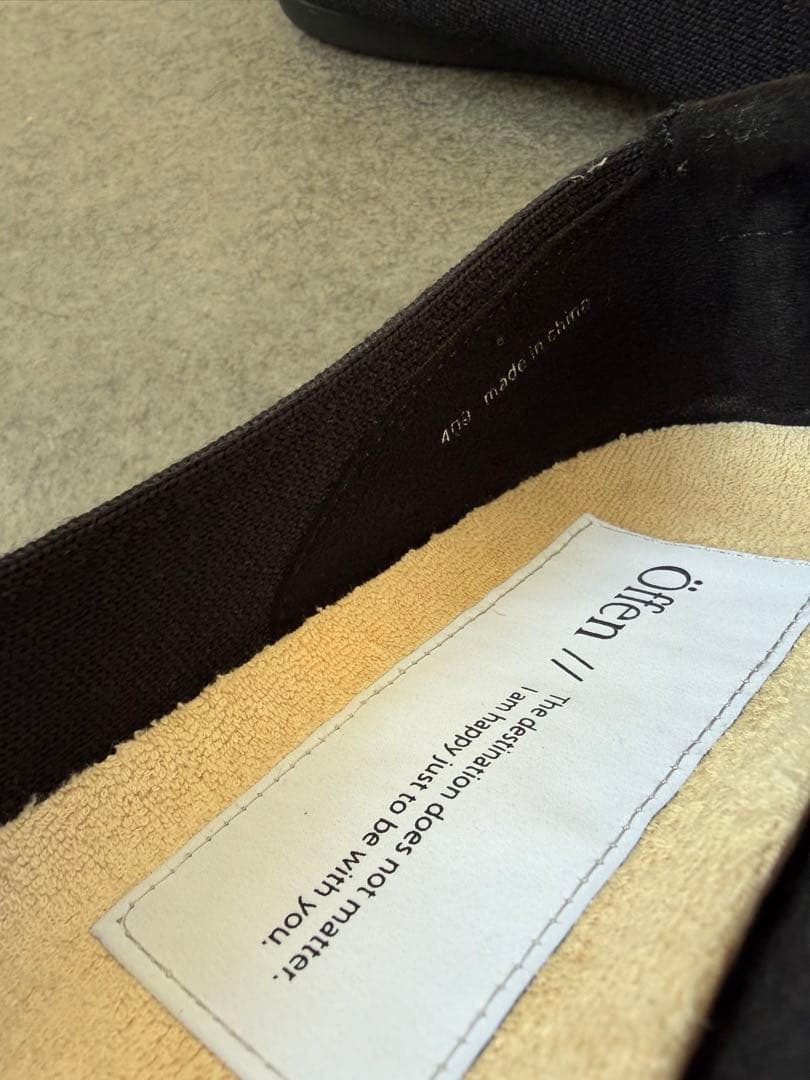 Öffen pointed-CELOSIA / BLACK オッフェン