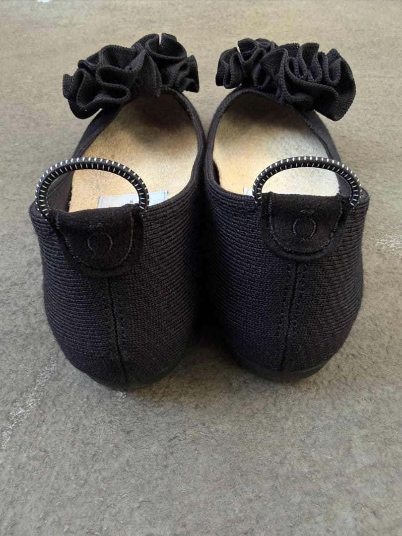 Öffen pointed-CELOSIA / BLACK オッフェン