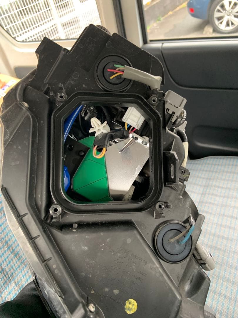 レクサスct 中期 バージョンCヘッドライト(助手席側) 2014年式