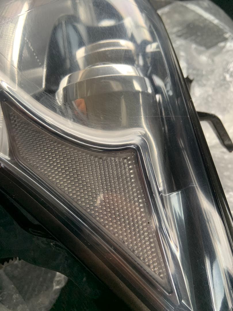 レクサスct 中期 バージョンCヘッドライト(助手席側) 2014年式