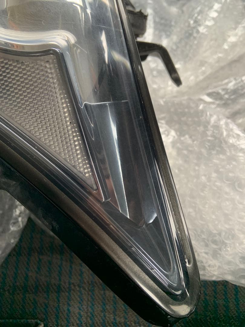 レクサスct 中期 バージョンCヘッドライト(助手席側) 2014年式