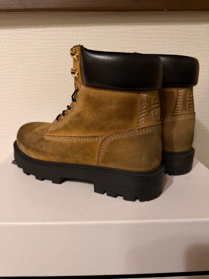 K*I様 GIVENCHY 24AW Trekker