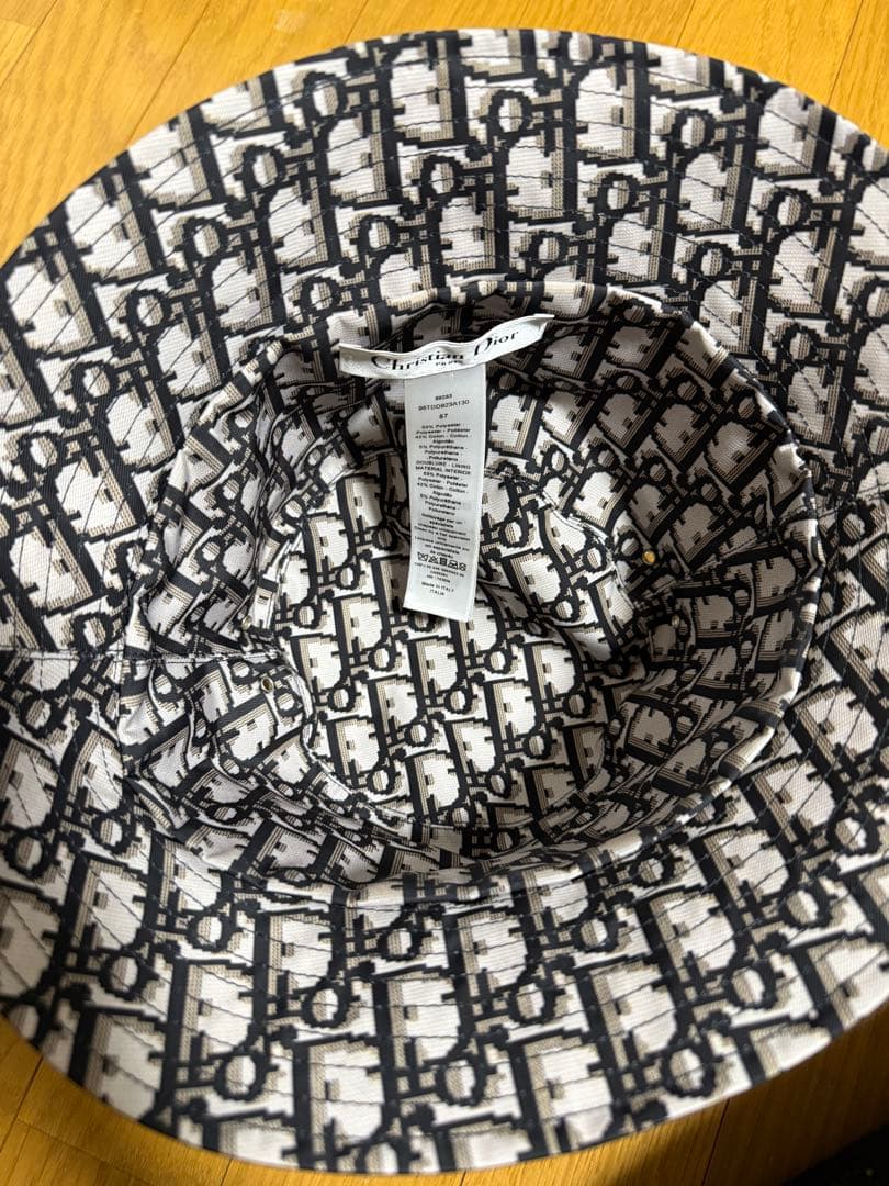 お値下げしました！Dior Teddy-D リバーシブル ポブハット