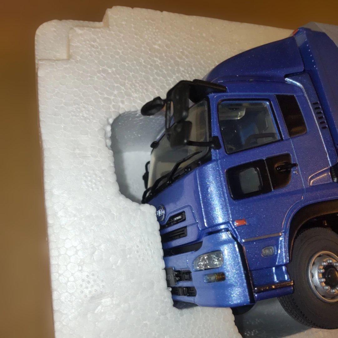 UDトラックス　UD TRUCKS Quon ミニカー 1/43