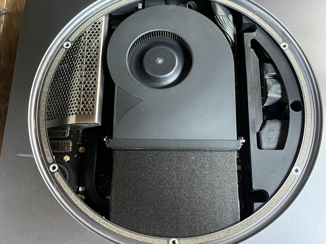 Mac mini 2018 メモリ64GB SSD1TB Core i7