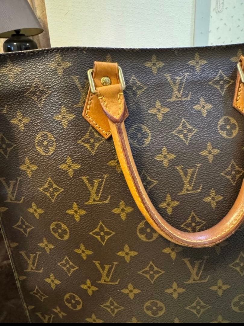 Louis Vuitton トートバッグ ブラウン