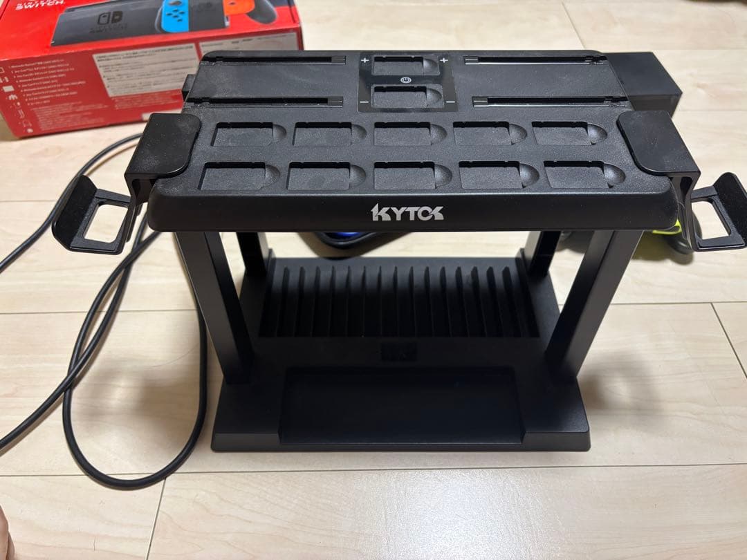 [中古] Nintendo Switch 本体+コントローラーなど