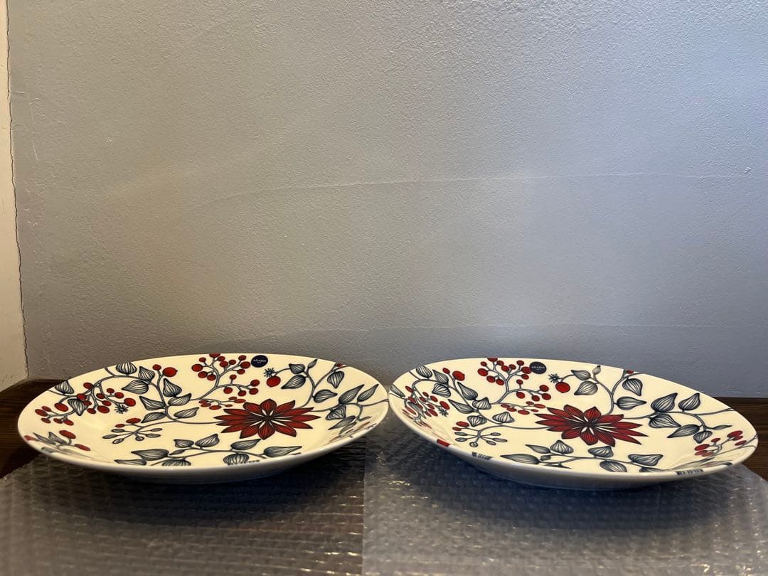 アラビアルノ　フロストベリー　オーバルプレート25cm ２枚