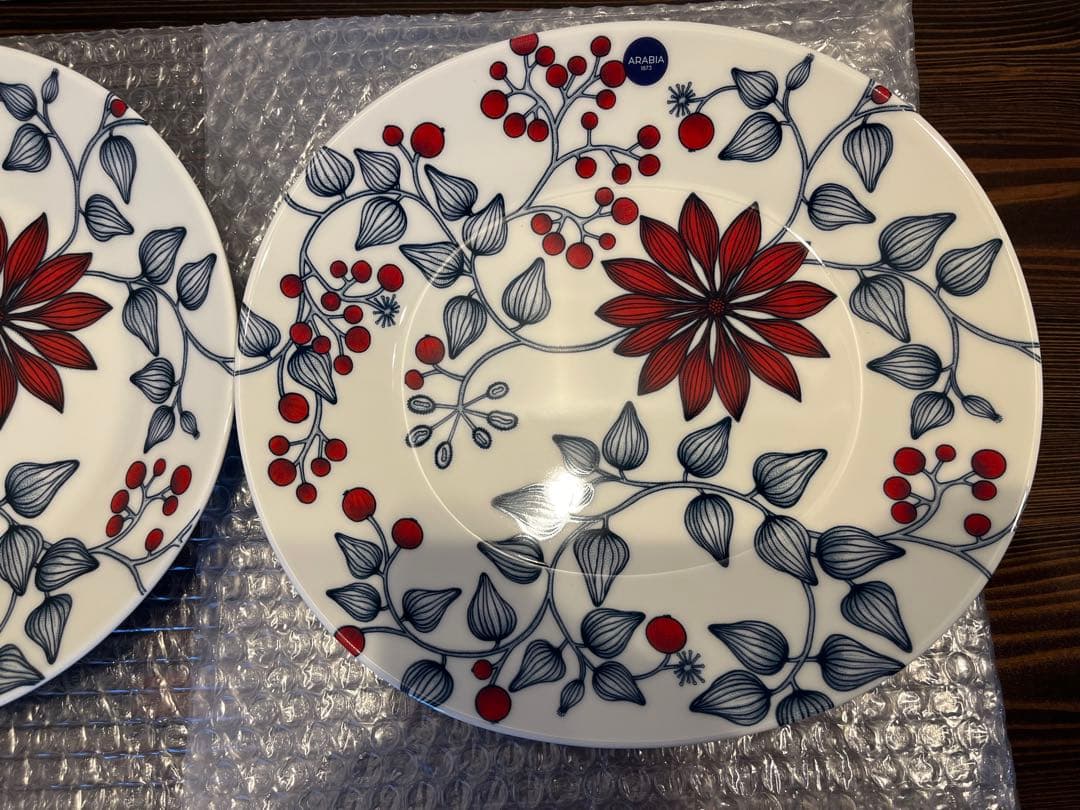 アラビアルノ　フロストベリー　オーバルプレート25cm ２枚