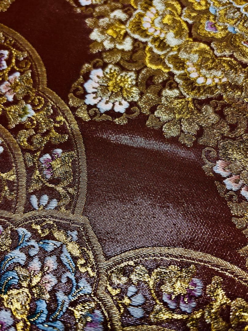 【未使用】袋帯　華やかな細密織　宝相華　漆箔地　六通　柔らかめ