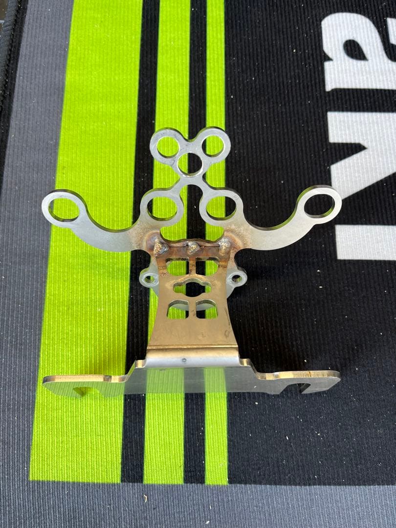 モンキーパーツ