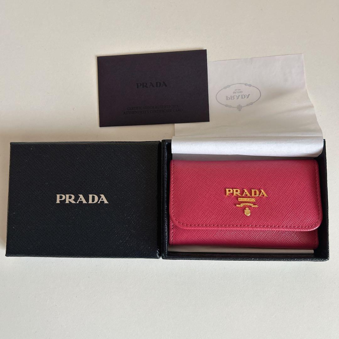 【美品未使用】PRADA（プラダ） ピンク レザー キーケース