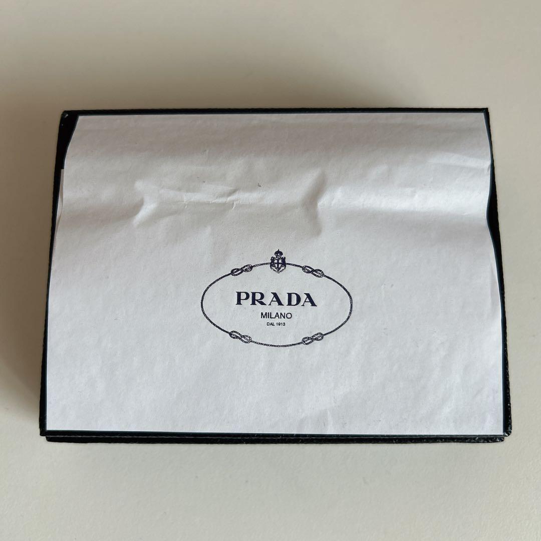 【美品未使用】PRADA（プラダ） ピンク レザー キーケース