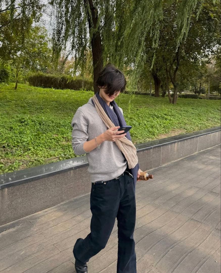 サンウォン着用　グレー ウール混紡 スカーフ付きマフラー