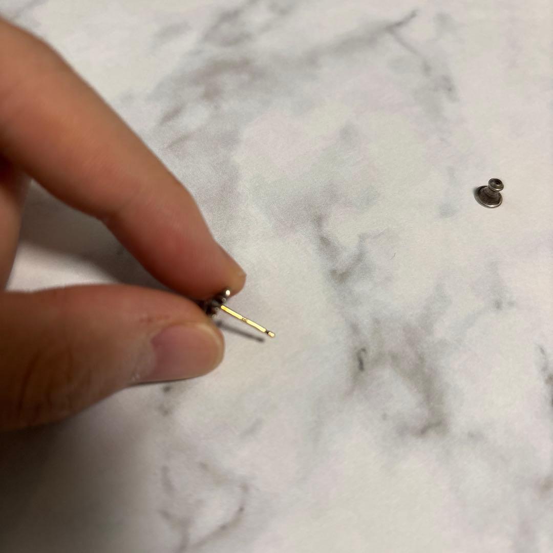 Chrom hearts クロスピアス