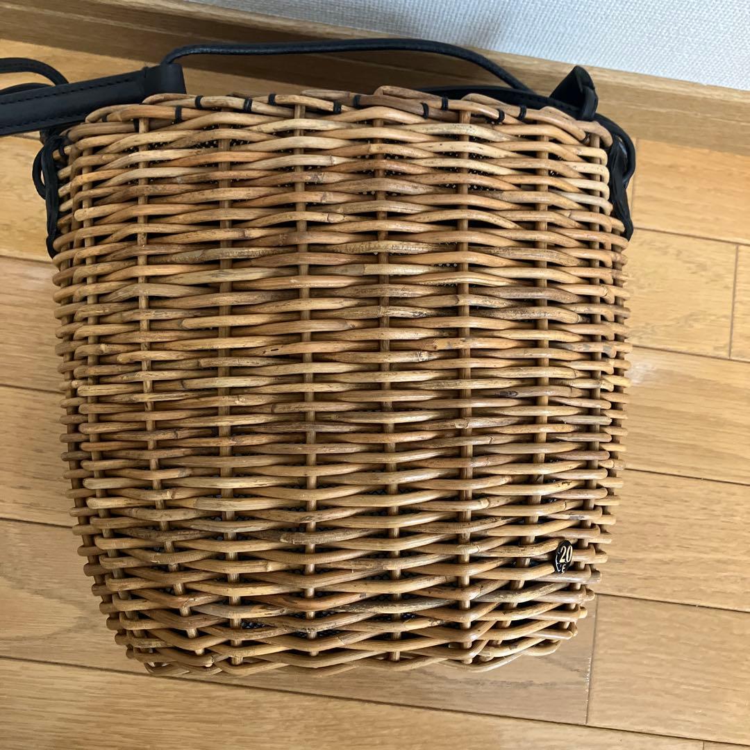 ねじねじページ　エバゴス かごバッグ スカーフ付き