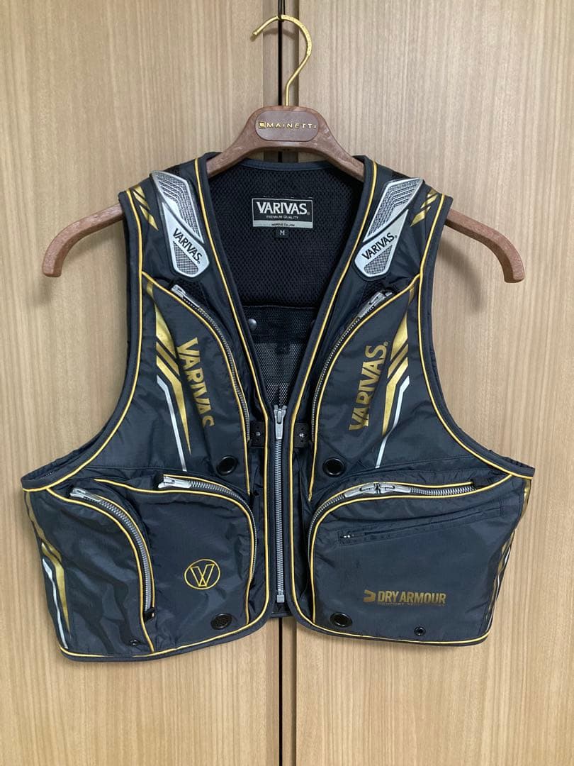 バリバスドライアーマー鮎ベスト　サイズM
