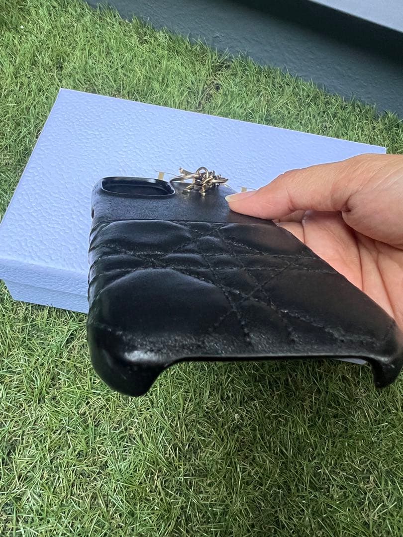 ディオールiPhone15カバーケース