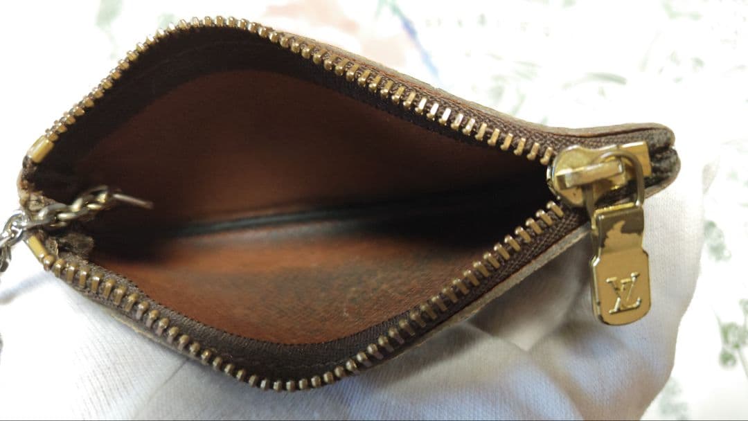 ルイヴィトン　モノグラム　キーケース　小銭入れ　ブラウン