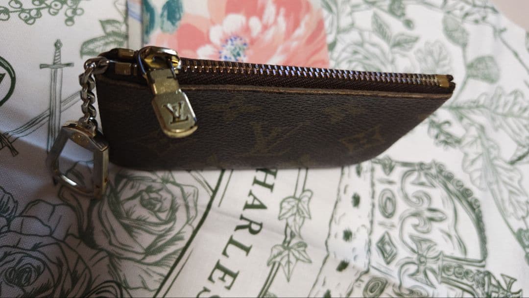 ルイヴィトン　モノグラム　キーケース　小銭入れ　ブラウン