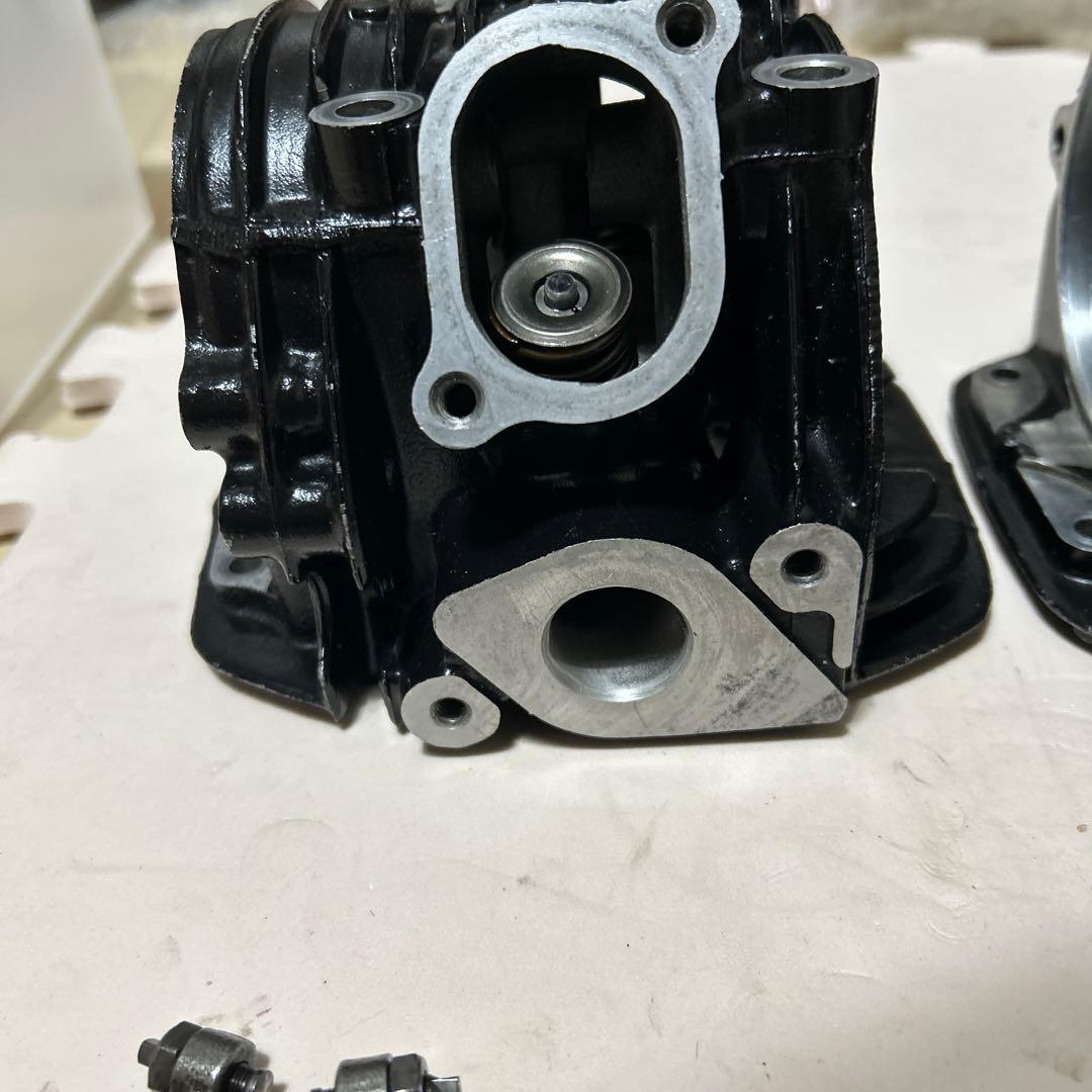 グロム　シリンダーヘッド