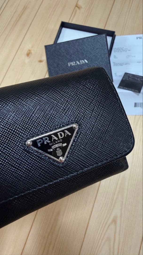 PRADA 1MH044 ブラック サフィアーノ コンパクトウォレット