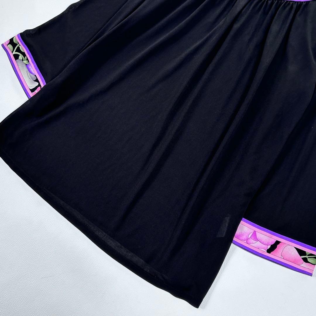 大きいサイズ レオナール カンカン素材 花柄トリム チュニック LL 黒