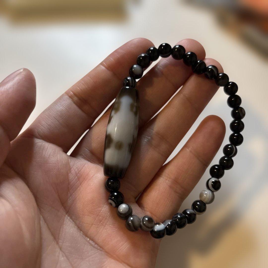 これはすっごい！三面大黒天様と目が綺麗な白蛇天珠様のブレス！天眼石！