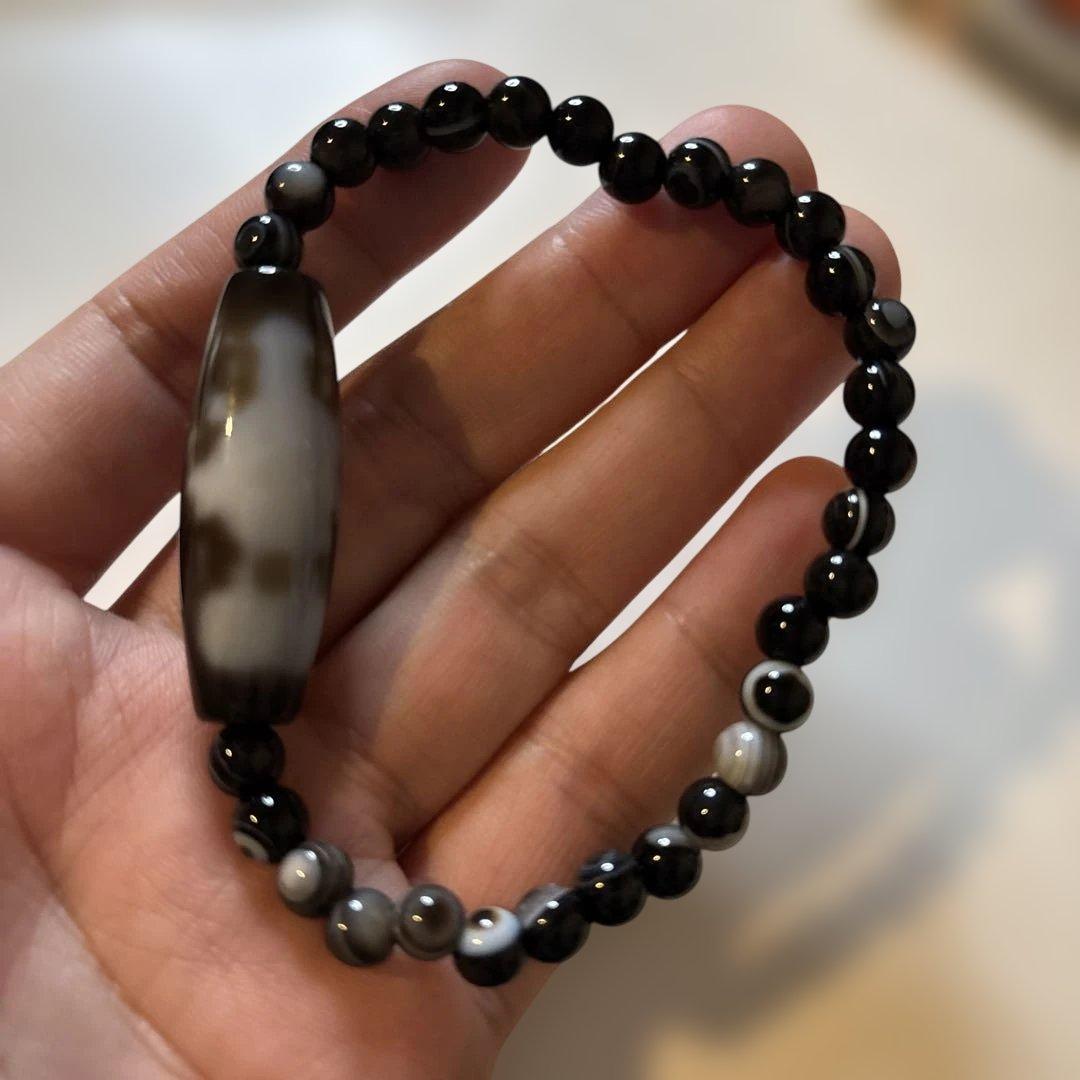 これはすっごい！三面大黒天様と目が綺麗な白蛇天珠様のブレス！天眼石！