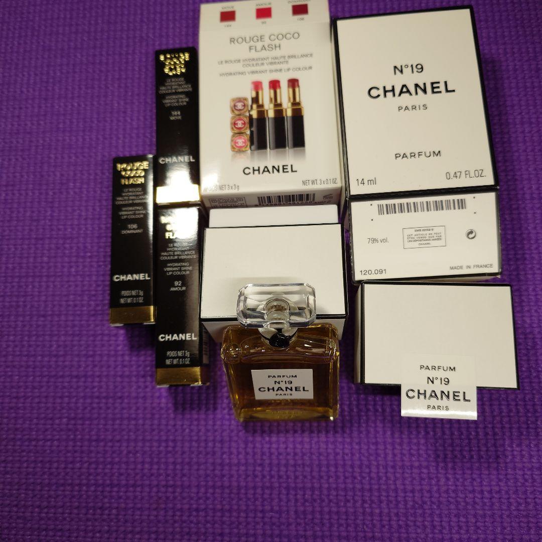 CHANEL 口紅＆香水セット