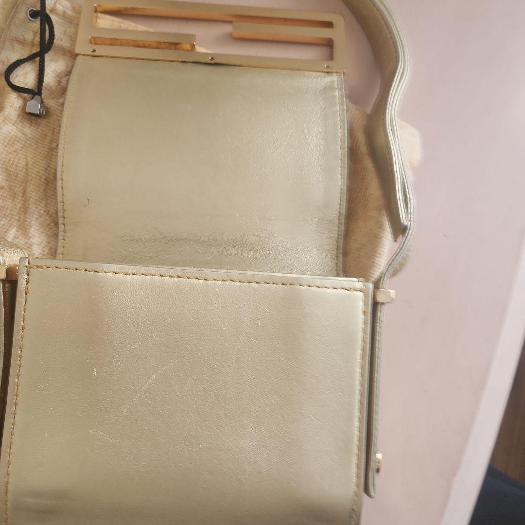 FENDI ゴールド ストライプ ショルダーバッグ