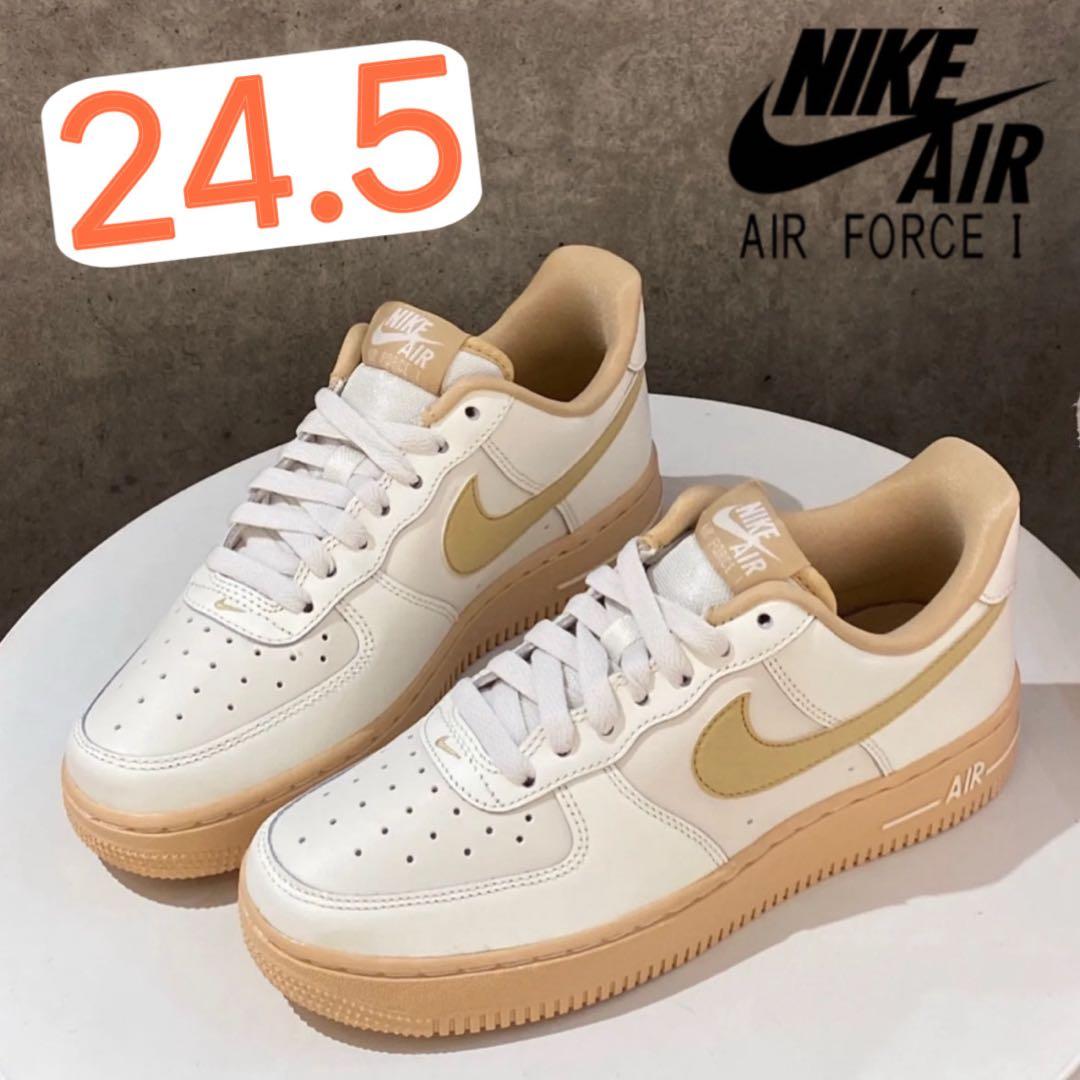 【新品24.5cm】NIKE W エアフォース１'07 セイル/セサミ