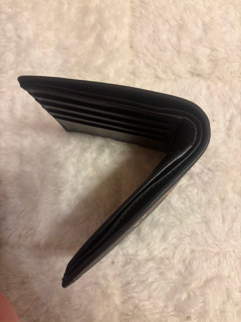 GUCCI 赤い蛇デザイン 二つ折り財布